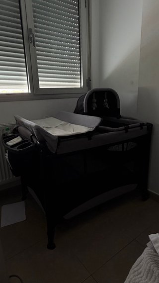 Cuna de viaje evolutiva negra