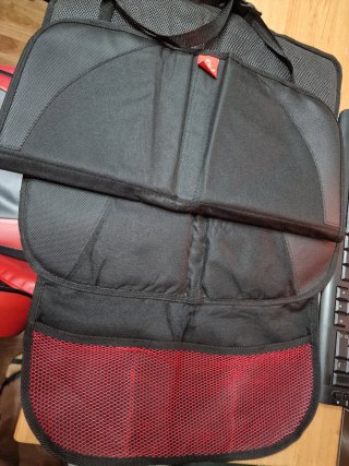 Protector asiento coche negro y rojo