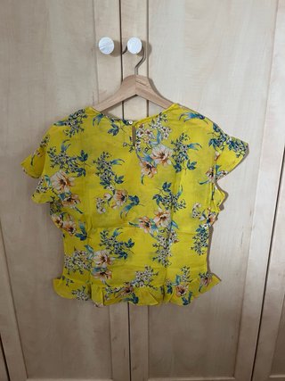 Blusa Mango floral amarilla talla S