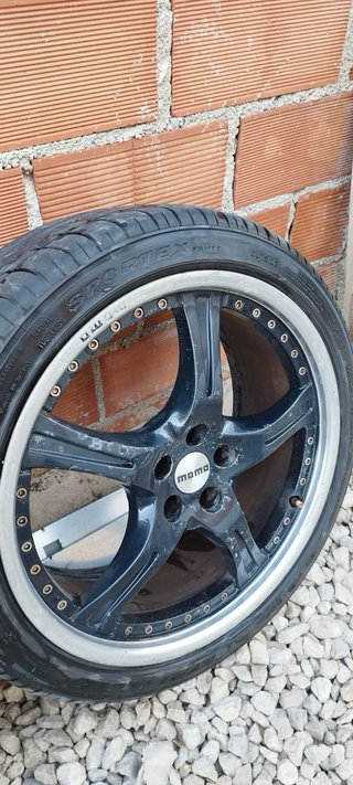 Llantas Momo 18' 5x100 Seat León