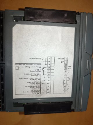 Controlador Temperatura Eurotherm 3208
