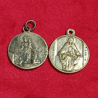 Lotto 9 medagliette religiose vintage