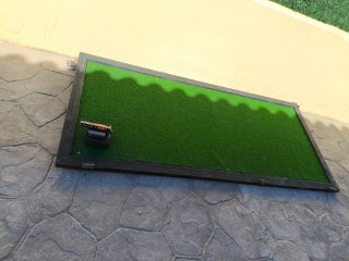 Puerta (pequeña) metálica exterior