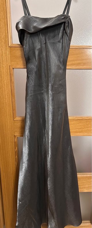 Vestido de fiesta plateado