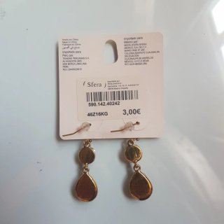 Pendientes Sfera dorados con piedra morada