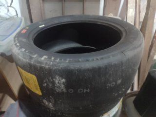 2 x neumático slick pirelli 665/660- 18TLv1