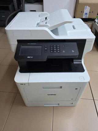 Impresora Multifunción Láser Brother MFCL8900CDW