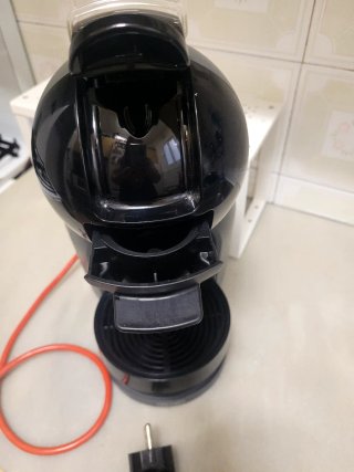 Cafetera Dolce Gusto DeLonghi Negra