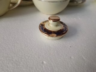 Servizio Porcellana Tazze e Piattini Viola