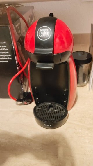 Cafetera Nescafé Dolce Gusto Roja