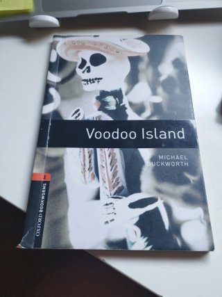 Oxford Bookworms Library: Stage 2: Voodoo Island