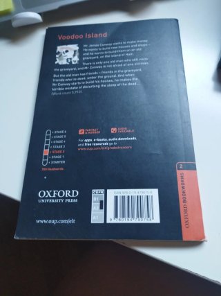 Oxford Bookworms Library: Stage 2: Voodoo Island