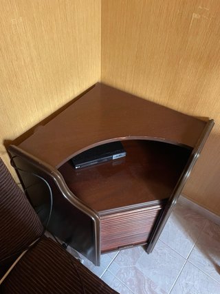Mueble esquinero TV madera