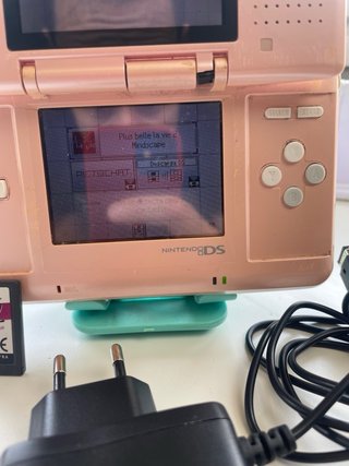 Nintendo DS Lite Rosa + Caricabatterie + Gioco