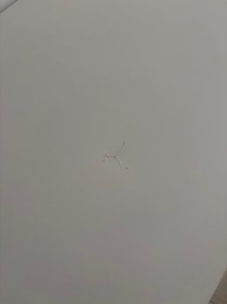 Escritorio Ikea blanco con 2 cajones