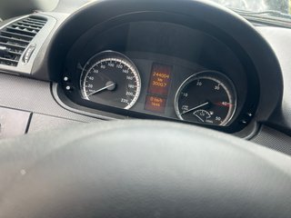 Mercedes-Benz Vito 2012