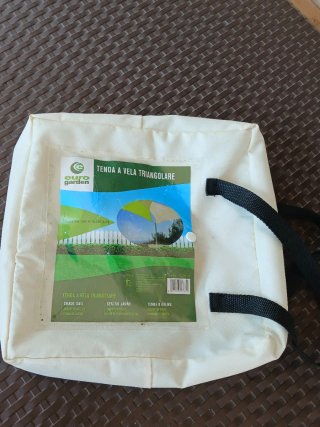 Tenda a vela per giardino