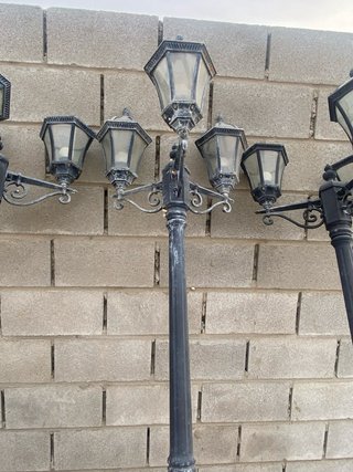 Farolas de metal y cristal