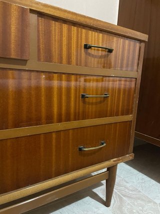 Cómoda de madera vintage