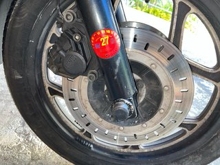 BMW K75 Touring Negra
