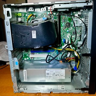 Dell Vostro 3888 - Per ricambi o riparazione