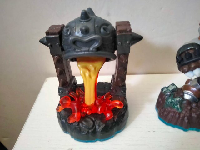 Lote 9 Skylanders Activision variados