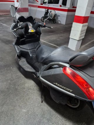Aprilia Arrecife 500 Maxi Scooter