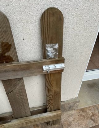 Puerta de jardin de madera