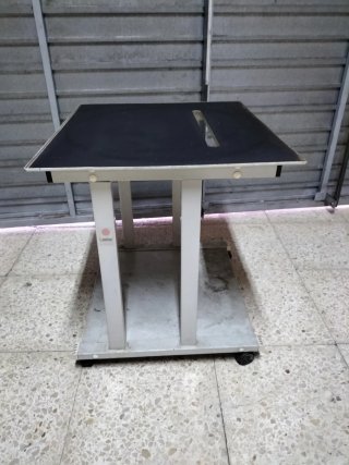 Mesa de trabajo pequeña