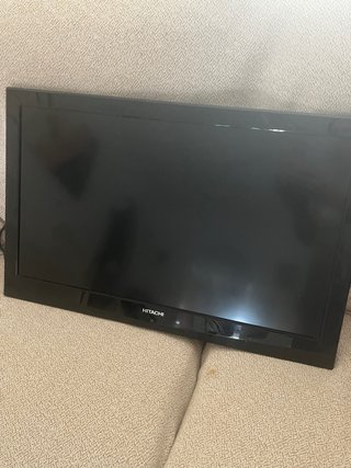 TV Hitachi 26 + Soporte,no tiene mando