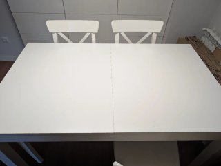 Mesa extensible Ikea Bjursta y 5 sillas