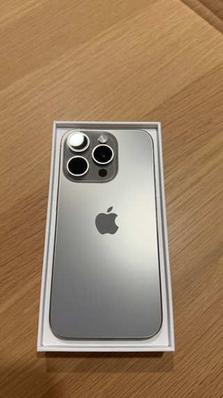 iPhone 15 Pro 128GB Natural Titanio