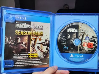 Juego PS4 Tom Clancy's Rainbow Six Siege