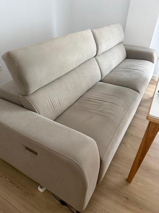 Sofá 4 plazas reclinable con reposapiés