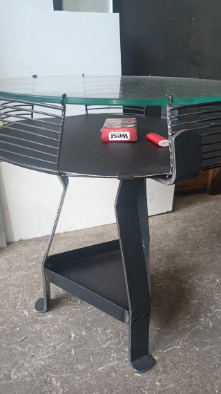 Mesa industrial cristal y metal