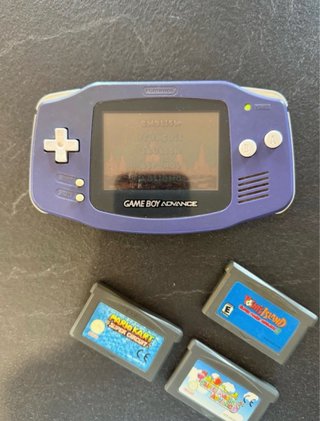 Game Boy Advance Viola + 4 Giochi