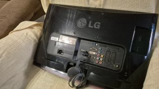 TV LG 22 Full HD + Chromecast - SIN PEANA