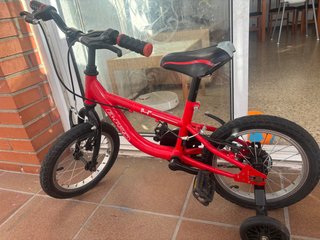Bicicleta infantil B-Pro 14 roja