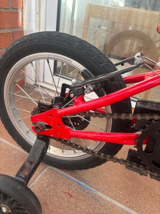 Bicicleta infantil B-Pro 14 roja