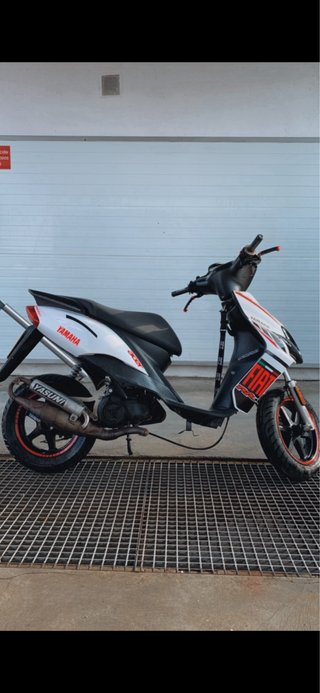 Yamaha Jog RR 49cc Scooter Automática
