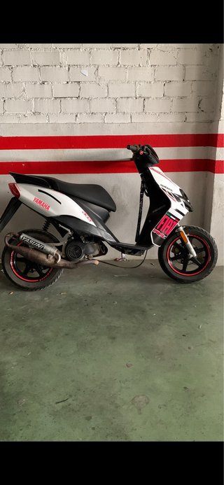 Yamaha Jog RR 49cc Scooter Automática