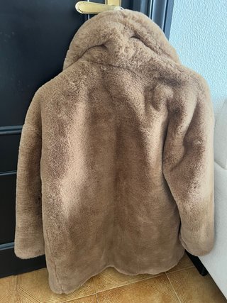 Abrigo pelo Zara beige/marrón