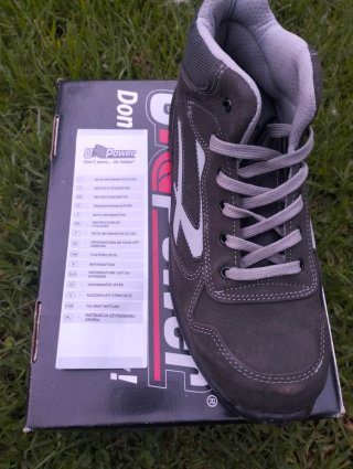 Botas de seguridad U-Power grises