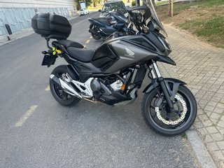 Honda NC750X DCT Automática
