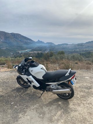 Honda Super Blackbird XX 1100 Bl/White “Repsol”