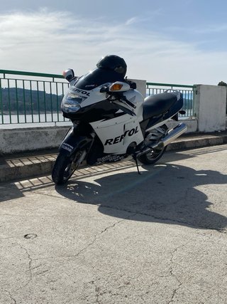 Honda Super Blackbird XX 1100 Bl/White “Repsol”