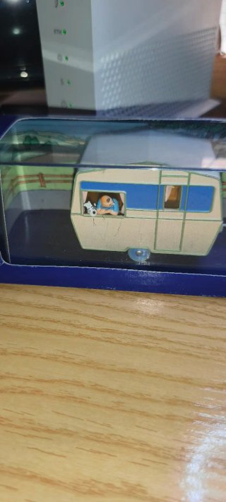 Tintin Coche y caravana