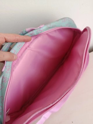 Maletín escolar rosa con bandolera