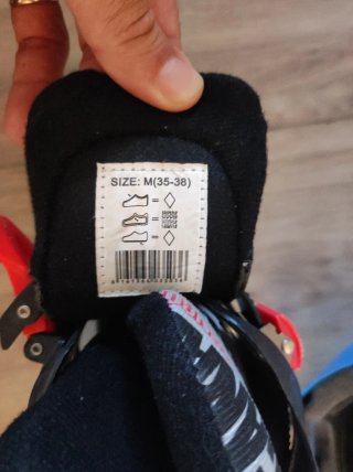 Patines ajustables, casco y protecciones