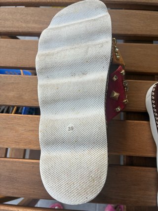 Sandalias Cruzadas Adornadas